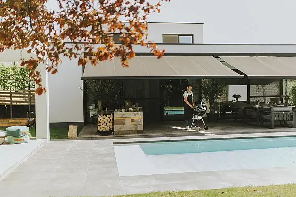 Abri de piscine à Nîmes avec Atempora